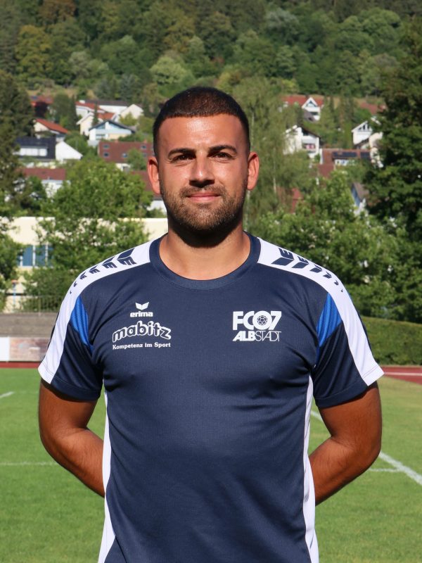 Samed Akbaba Trainer 1. Mannschaft Samed Akbaba Trainer 1. Mannschaft